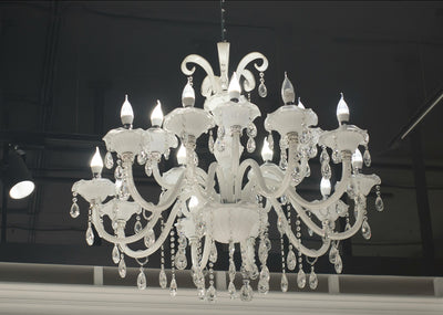 Chandelier Elegance: Choosing the Perfect Statement Piece for Your Home