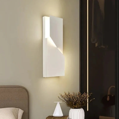 Priscilla Wall Light