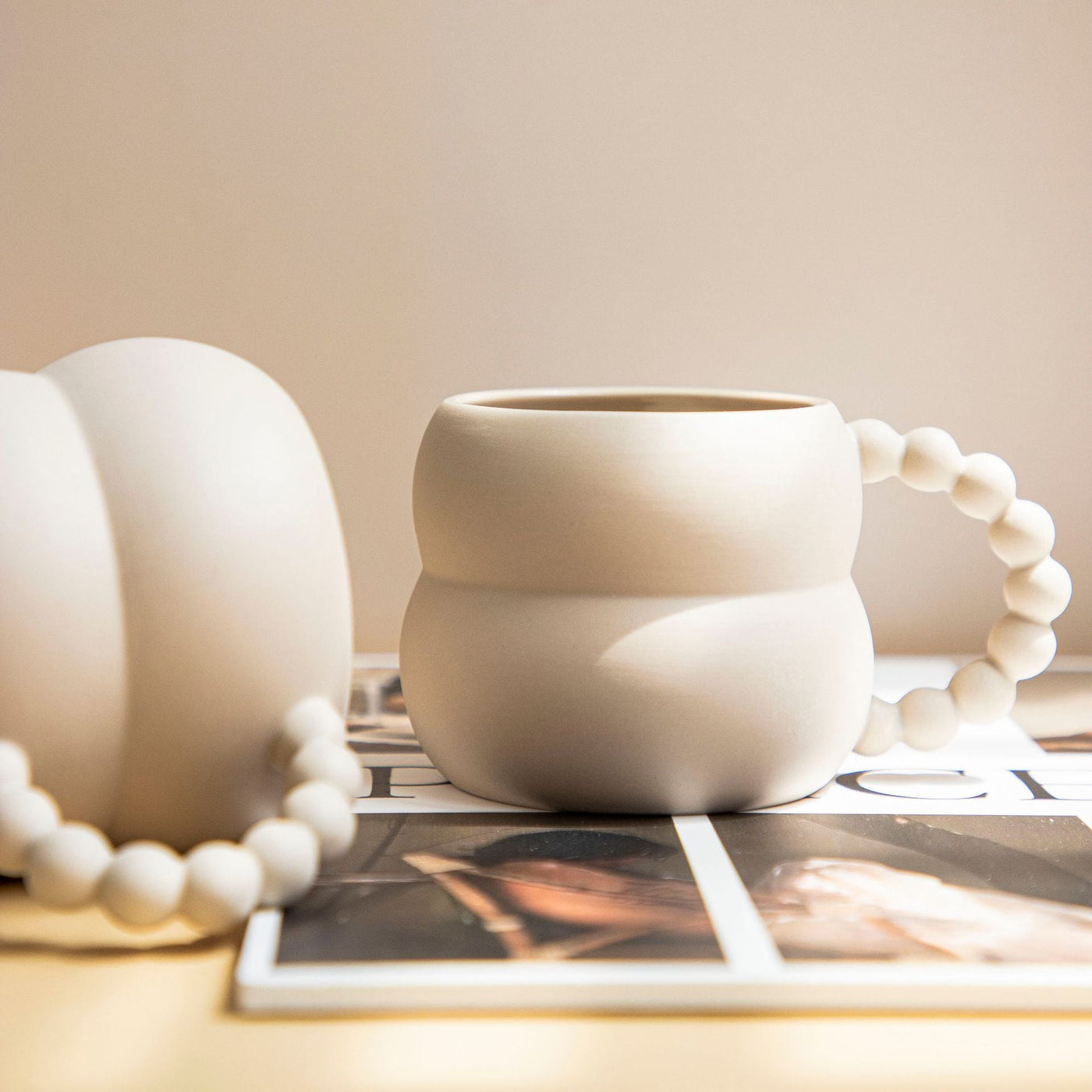 Kash Pearl Handle Design Ceramic Cup